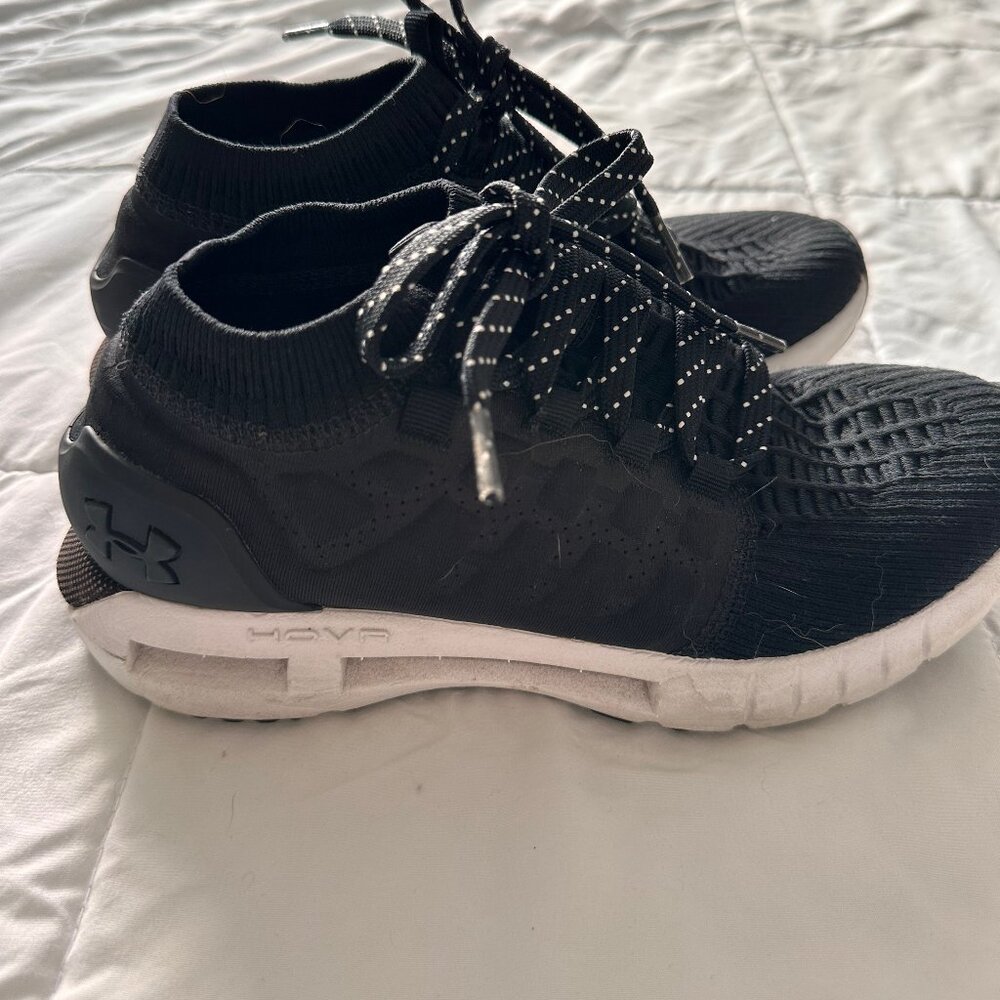 Under Armour HOVR sneakers - size 7